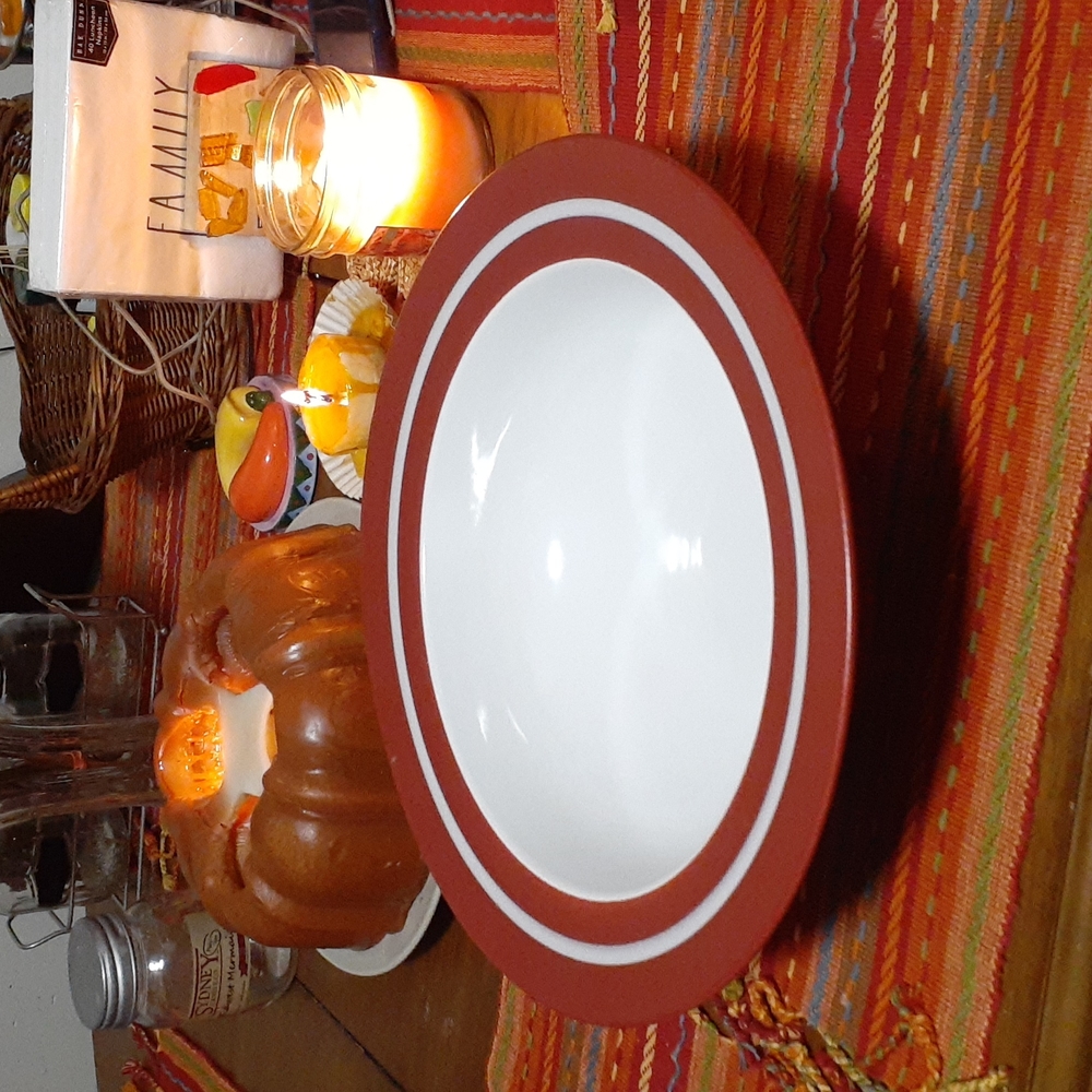 Emeril large serving bowl